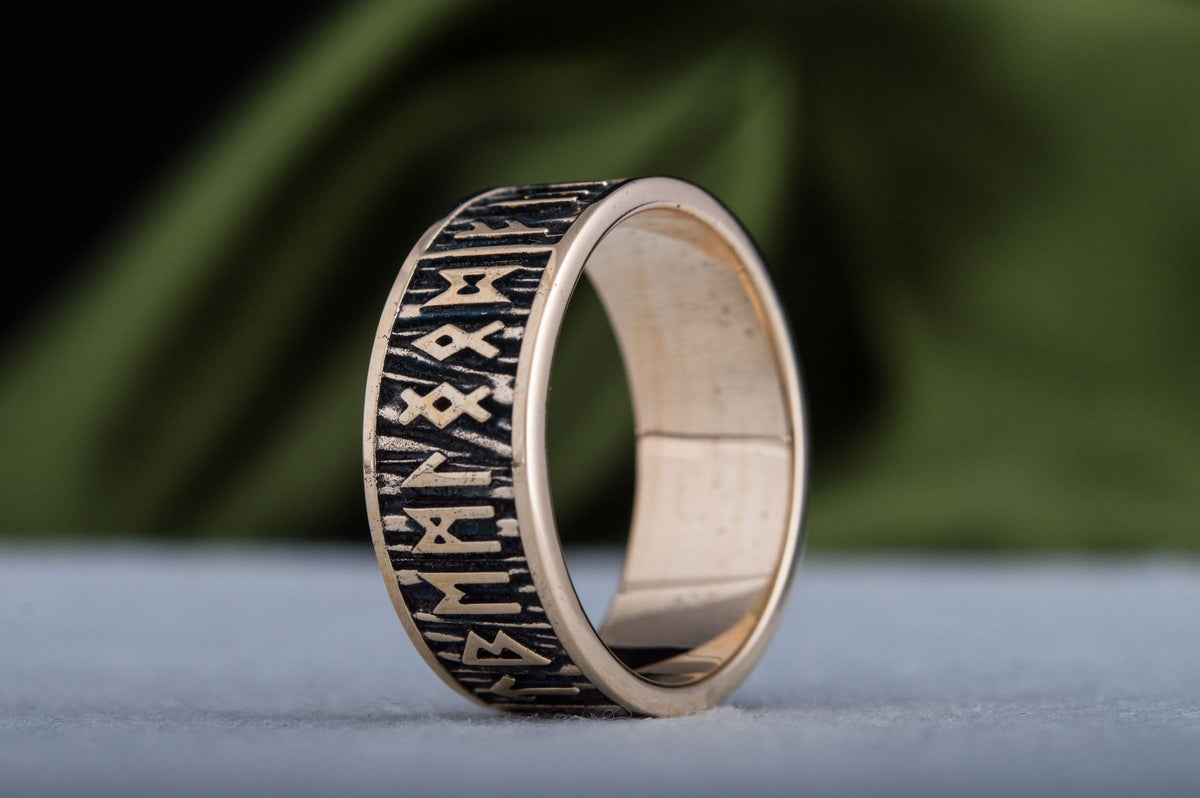 Bague Futhark Ancien et Runes Ivar — Bronze