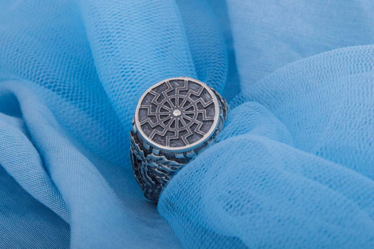 Bague Soleil Noir et Feuilles de Chêne Ragnar — Argent 925
