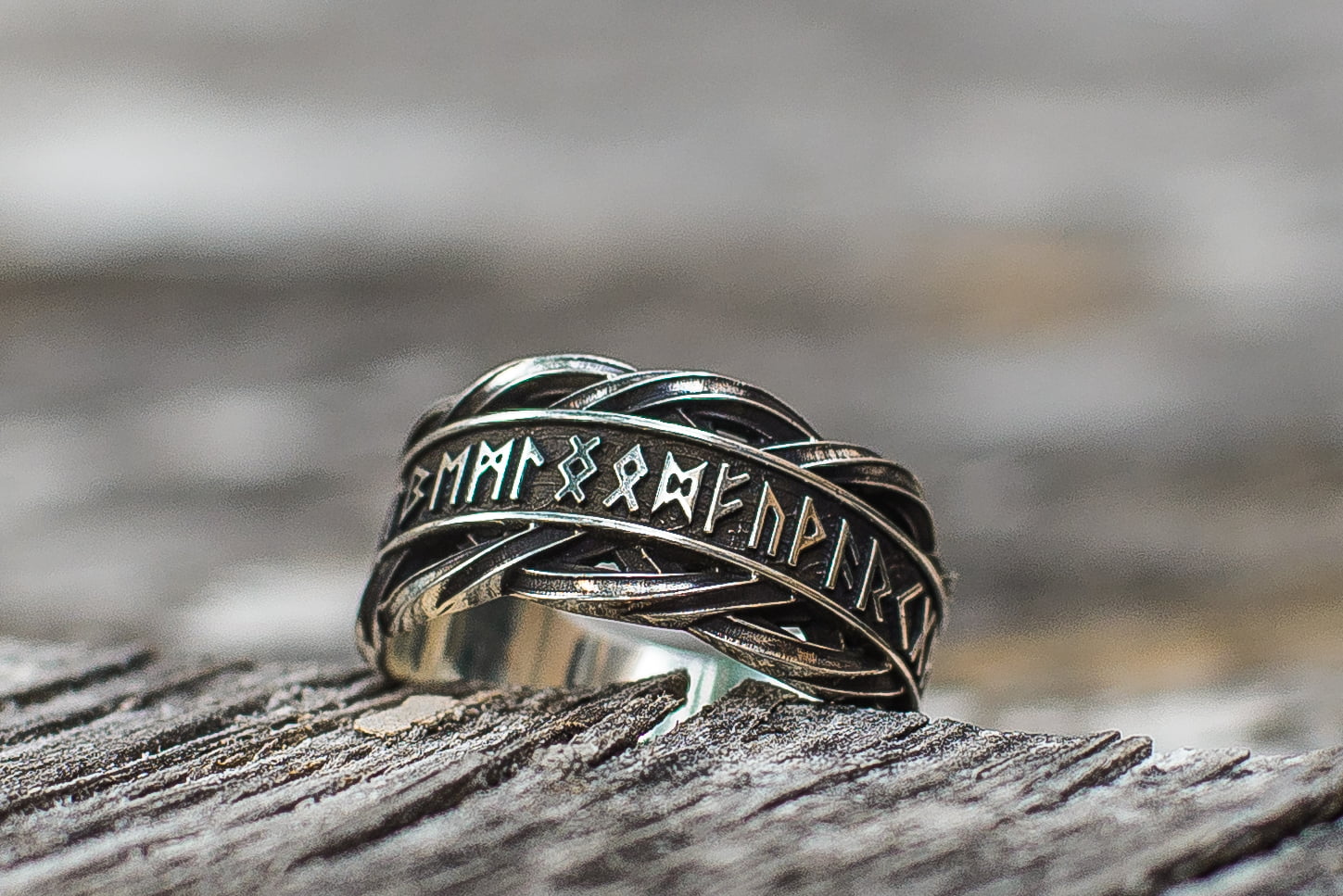 Bague Futhark Ancien et Runes Runique — Argent 925