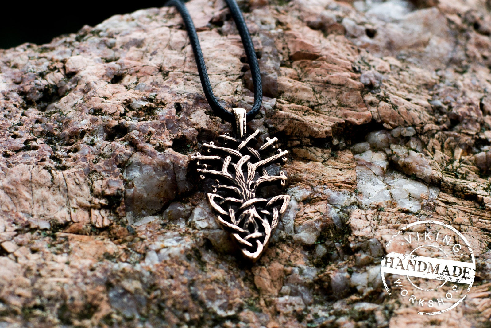 Pendentif Yggdrasil et Arbre — Bronze